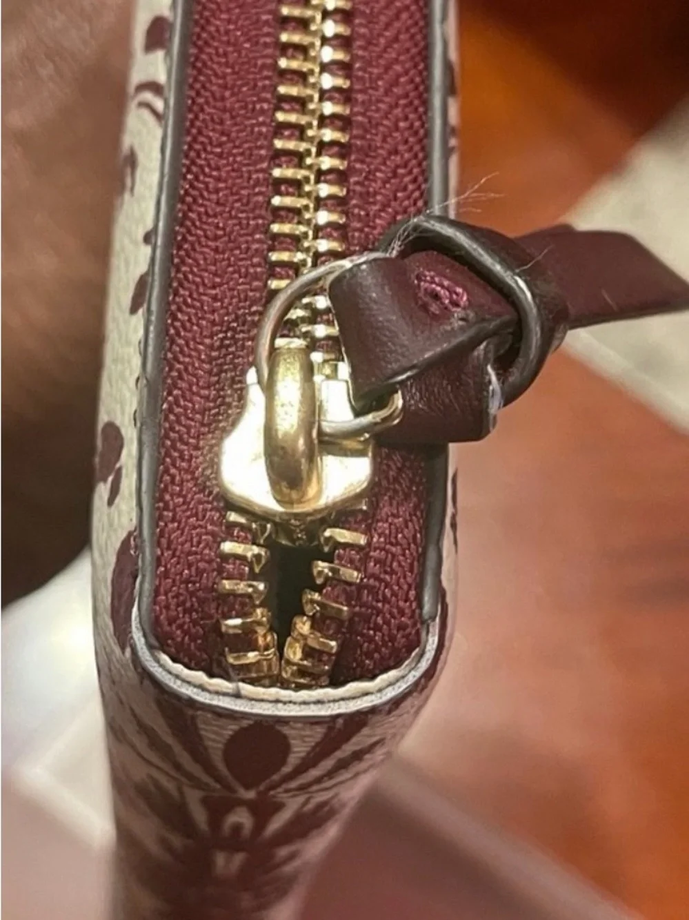 Tory Burch Cream and Maroon Printed Zip Wallet with Gold Logo